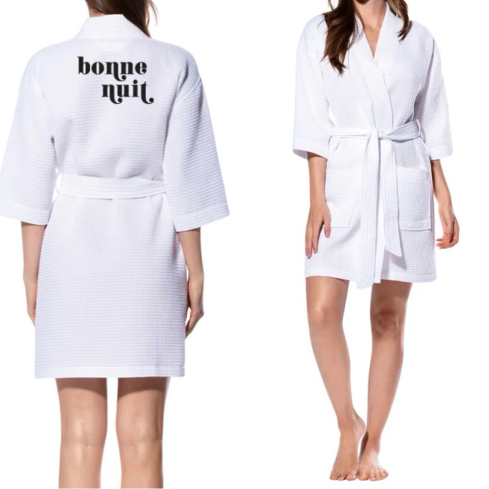 NWT Cocus Pocus white waffle knit robe with BONNE NUIT on back